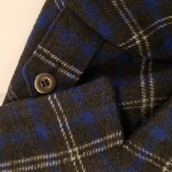 Suit Jacket - Picture 4 of 7